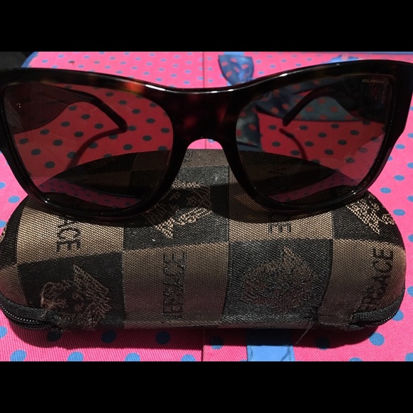 Versace Polarized Sunglasses - Picture 6 of 6